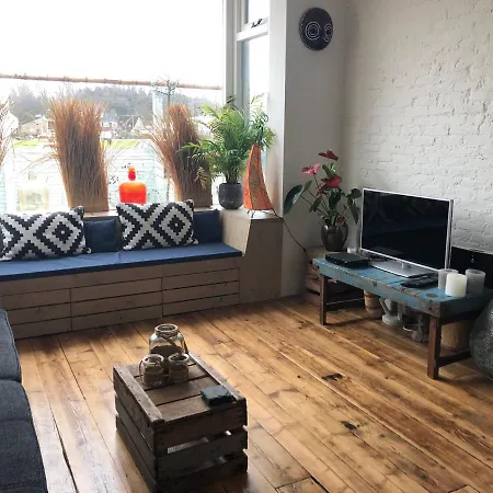 Surfhouse Karibu 別荘 ウェイク・アーン・ゼー